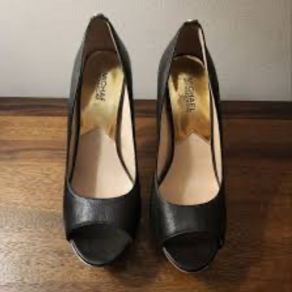 Michael Kors Elegant Black Peep Toe Heels - Picture 1 of 5
